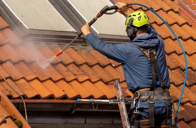Démoussage et hydrofuge de toiture à Gimouille